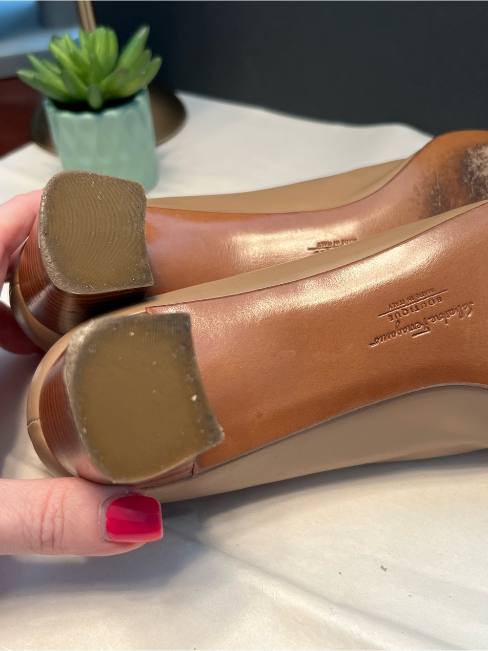 Salvatore Ferragamo Vintage Beige Leather Buckle Pumps - Picture 9 of 12